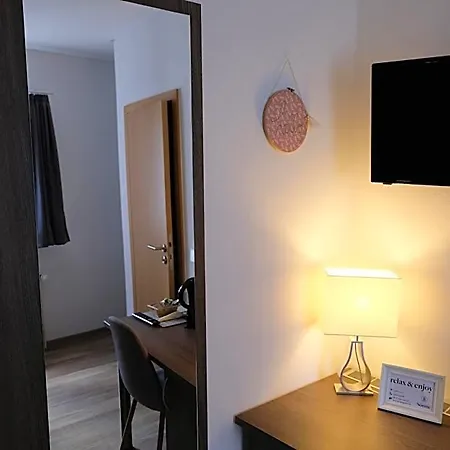 Alojamento de Acomodação e Pequeno-almoço Gaestehaus Zur Sonne