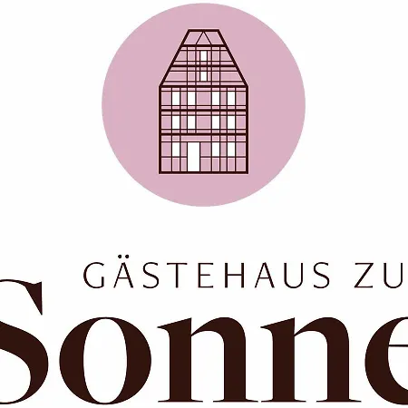 לינה וארוחת בוקר Gaestehaus Zur Sonne