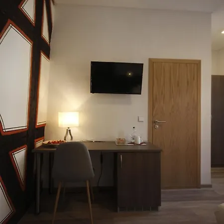 Gaestehaus Zur Sonne באד ווימפן